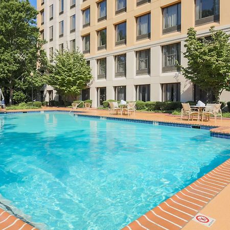 Отель Doubletree By Hilton Atlanta Airport Колледж Парк Экстерьер фото
