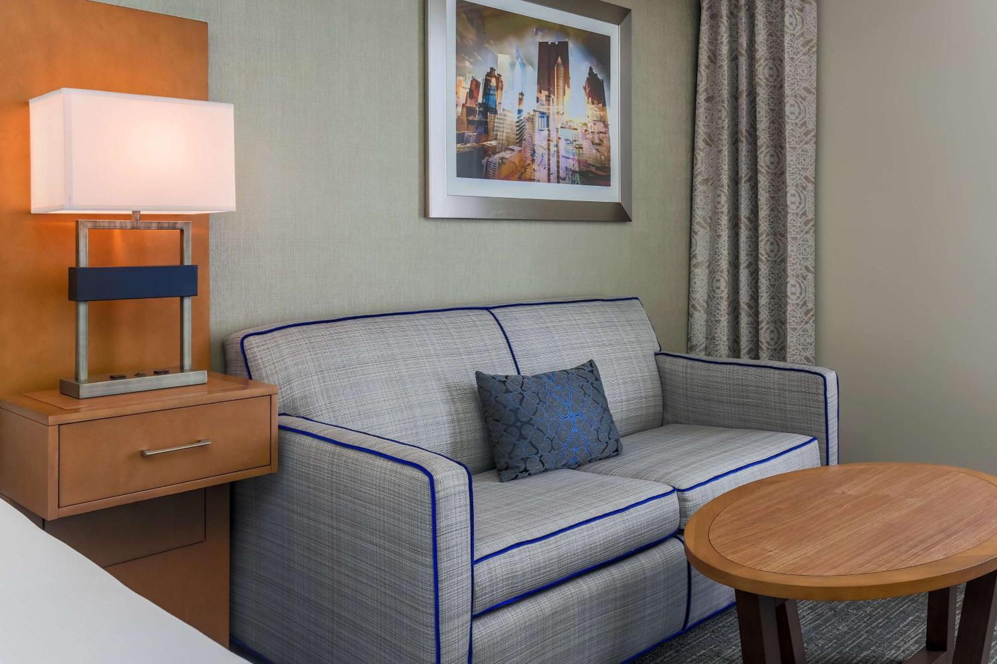 Отель Doubletree By Hilton Atlanta Airport Колледж Парк Экстерьер фото