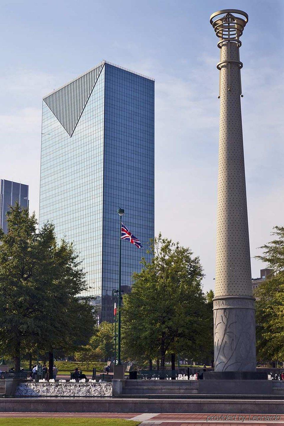 Отель Doubletree By Hilton Atlanta Airport Колледж Парк Экстерьер фото